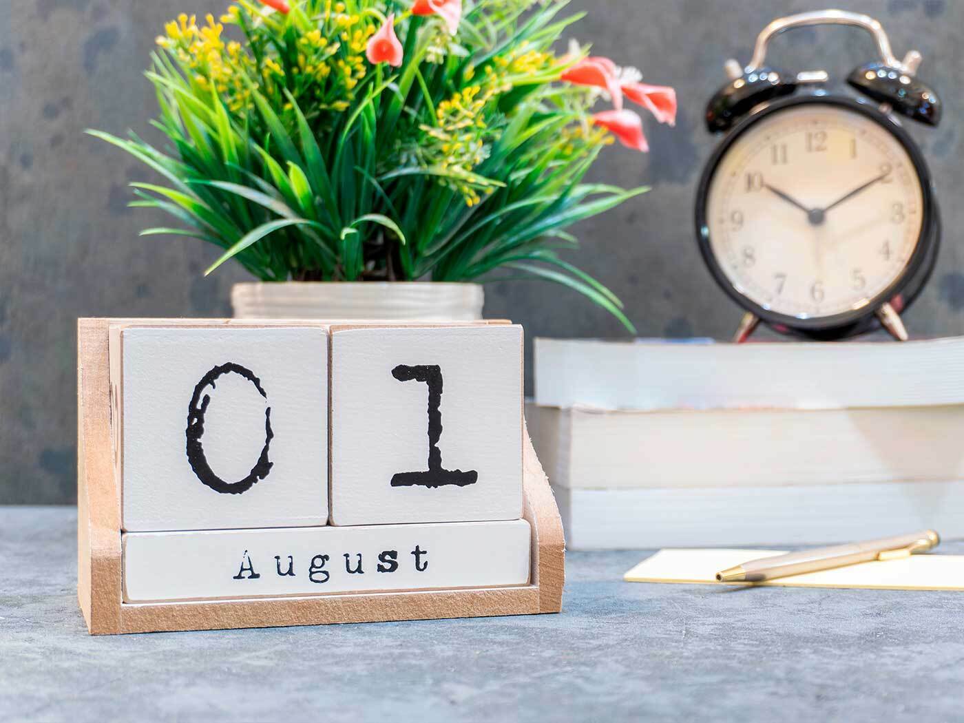 August Uncovered: History, Weather, Birthstone and Fun Facts - Calendarr