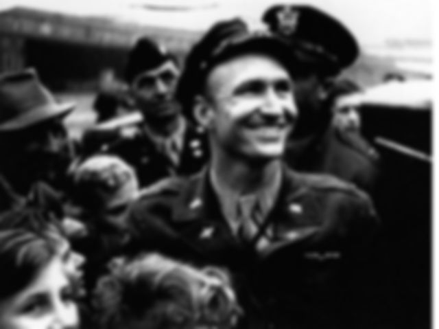 Gail Halvorsen, the Candy Bomber smiling