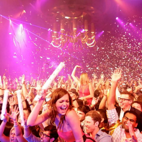 Las Vegas: Club Crawl by Party Bus w/ Free Drinks