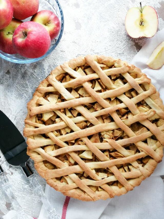 National Apple Pie Day