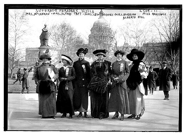 1913 Suffrage paraders