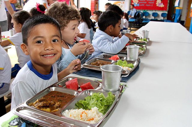 alimentação na escola