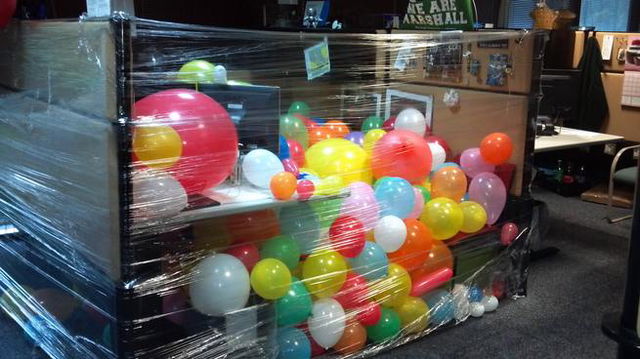 Broma en el entorno laboral