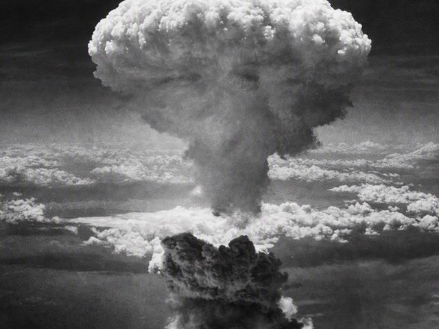 explosão da bomba de Hiroshima