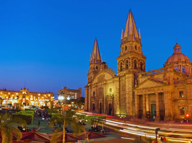 Guadalajara México de noche