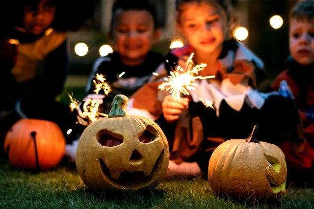 Halloween: 31 de octubre. ¡Descubre su origen y lo que significa! -  Calendarr